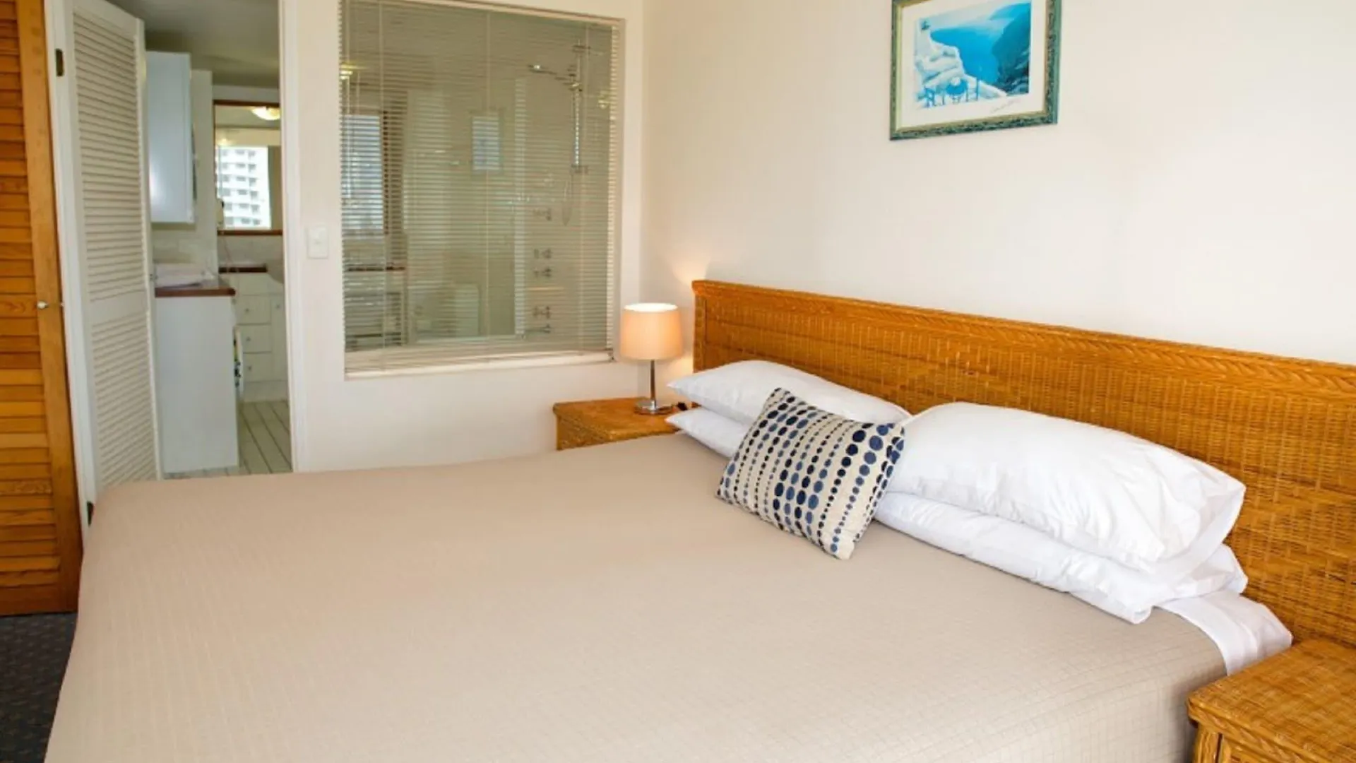 **** Aparthotel Surf Parade Resort Gold Coast Australia