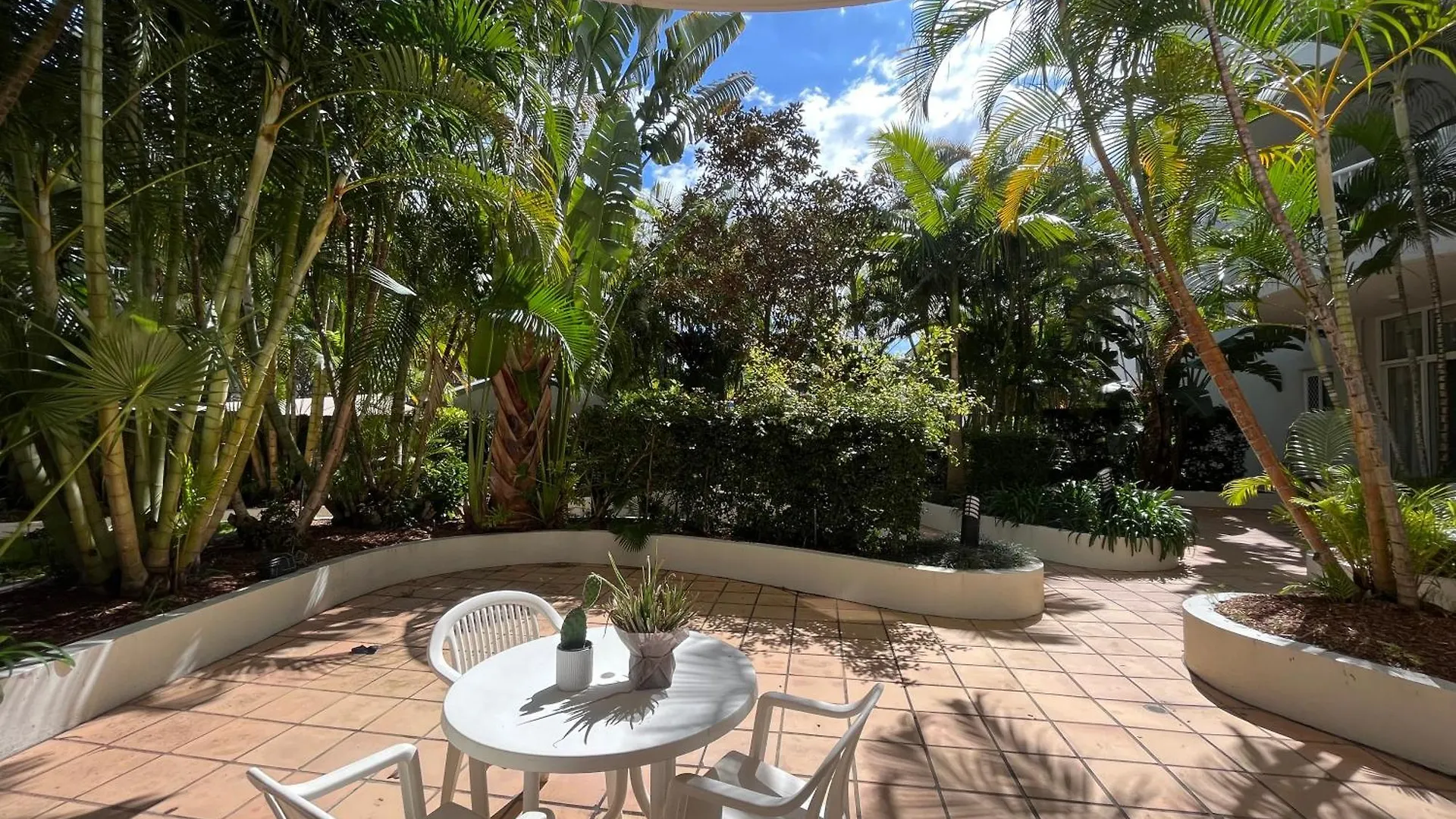 Aparthotel Surf Parade Resort Gold Coast