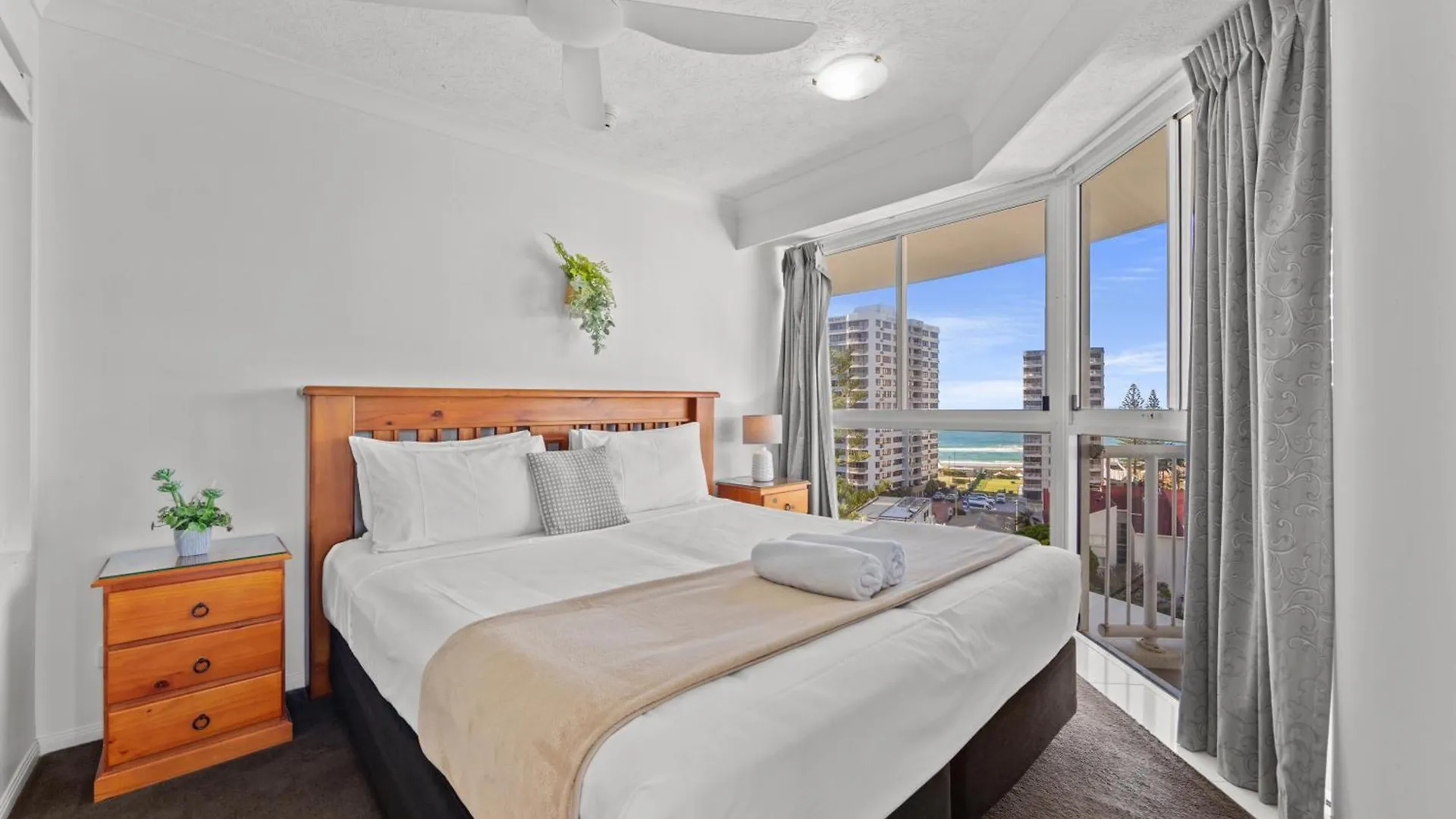 Surf Parade Resort Gold Coast