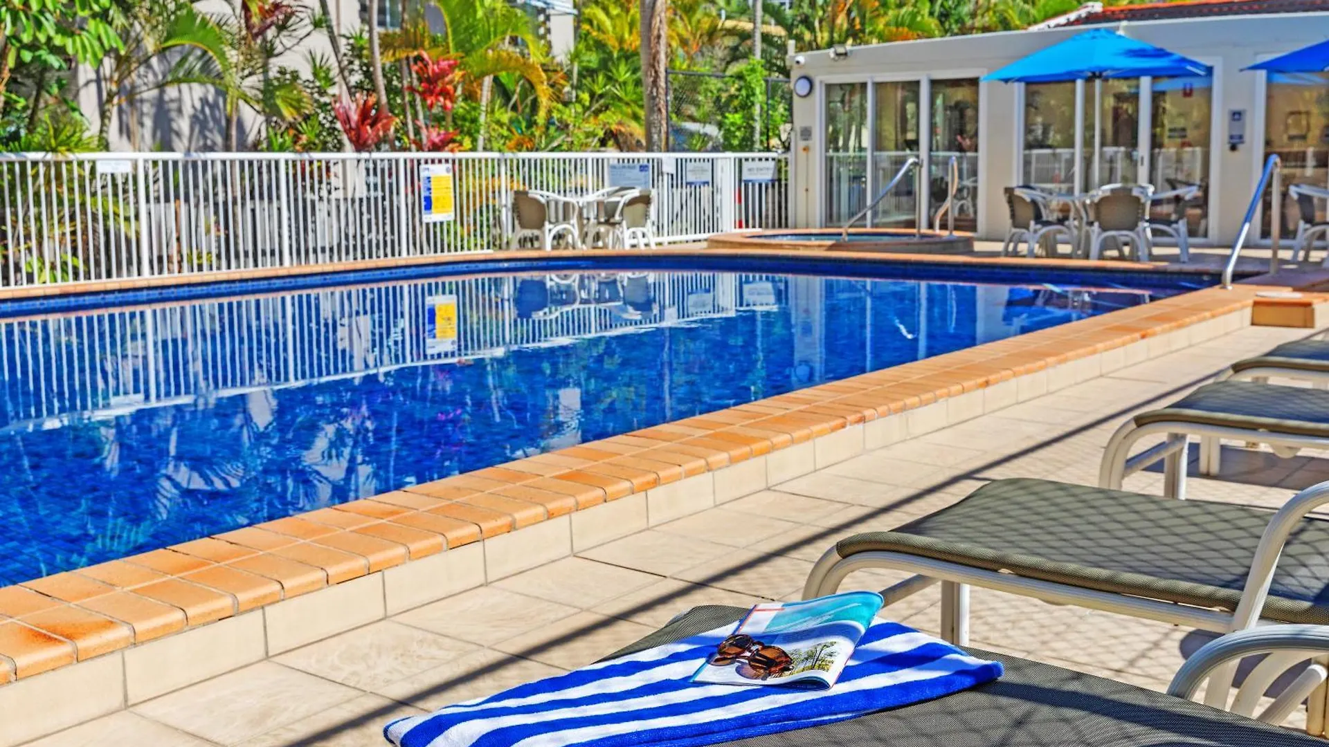 Surf Parade Resort Gold Coast