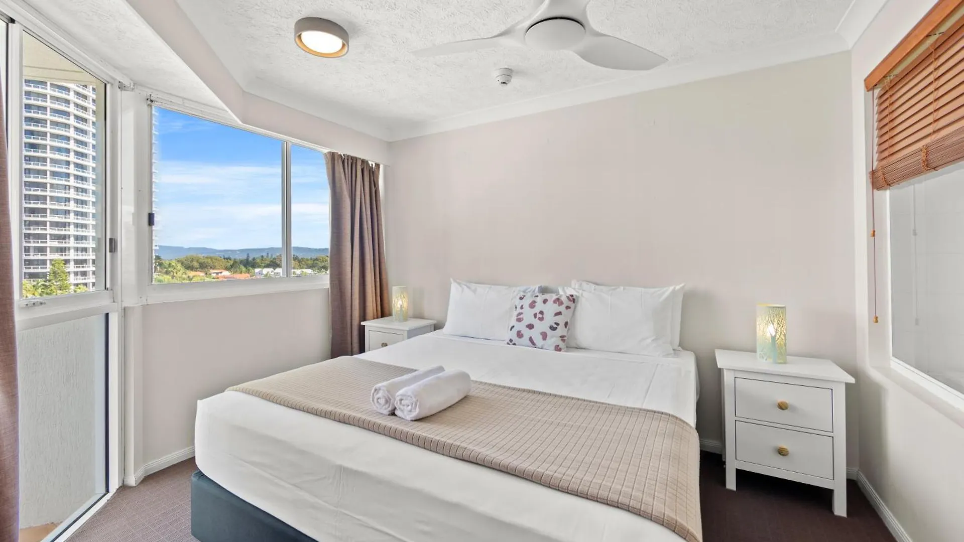 Surf Parade Resort Gold Coast Aparthotel